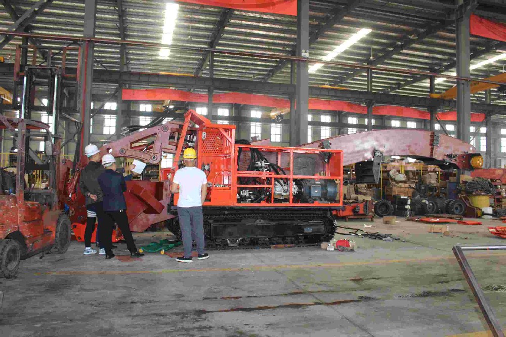 扒渣機如何降低企業(yè)運營成本：高效作業(yè)帶來的成本縮減之道
