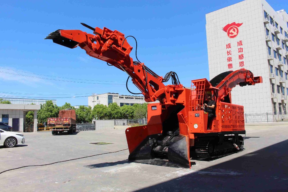 扒渣機在公路隧道施工中的應(yīng)用與挑戰(zhàn)：應(yīng)對策略全解析
