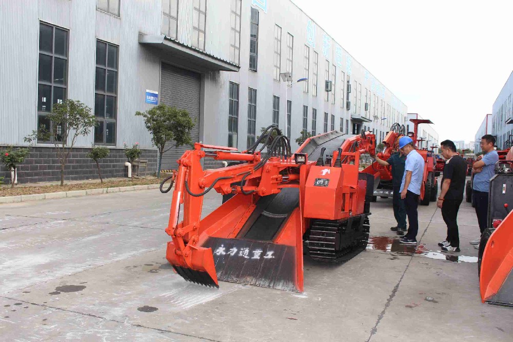 扒渣機易損件更換指南：及時更換，保障設(shè)備正常運轉(zhuǎn)
